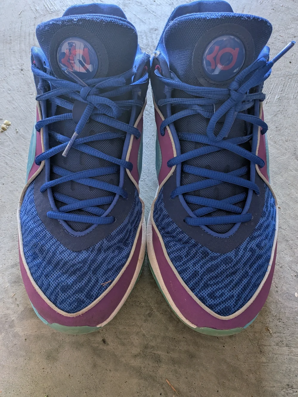 Mens Blue Athletic Sneakers with Purple Trim